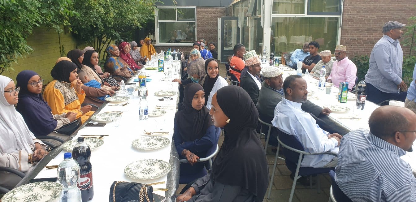 Qurbo Joogta Reer Dooy-DIINSOOR